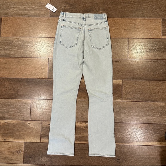 Abercrombie & Fitch Ultra High Rise Slim Straight Jeans - Picture 3 of 4